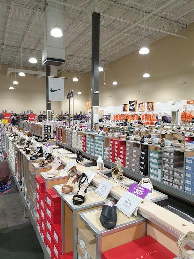 Shoe Store «DSW Designer Shoe Warehouse», reviews and photos, 1300 Huguenot Rd, Midlothian, VA 23113, USA
