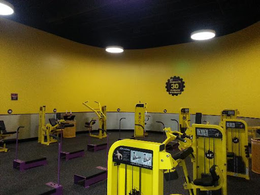 Gym «Planet Fitness», reviews and photos, 5129 W Belmont Ave, Chicago, IL 60641, USA