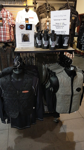 Motorcycle Dealer «Caliente Harley-Davidson», reviews and photos, 7230 NW Loop 410, San Antonio, TX 78245, USA