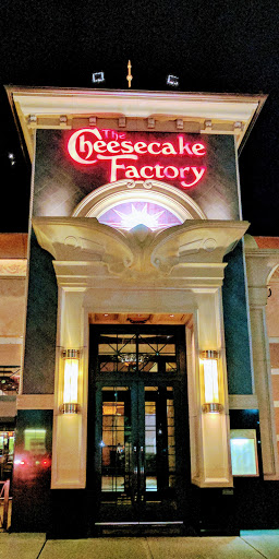 Restaurant «The Cheesecake Factory», reviews and photos, 230 Strander Blvd, Tukwila, WA 98188, USA