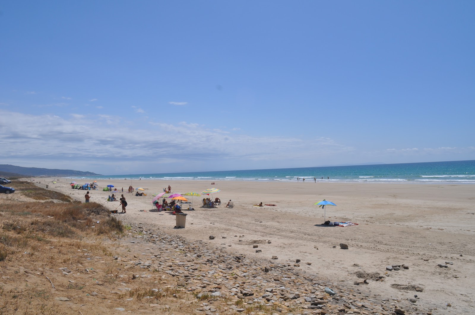 Foto di Playa Zahara con una superficie del acqua cristallina