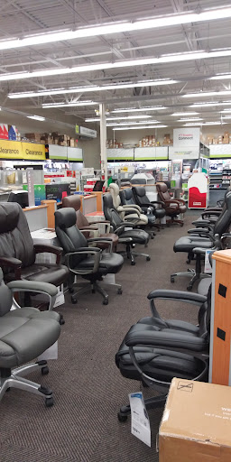 Office Supply Store «Staples», reviews and photos, 1207 N Landing Way, Renton, WA 98057, USA