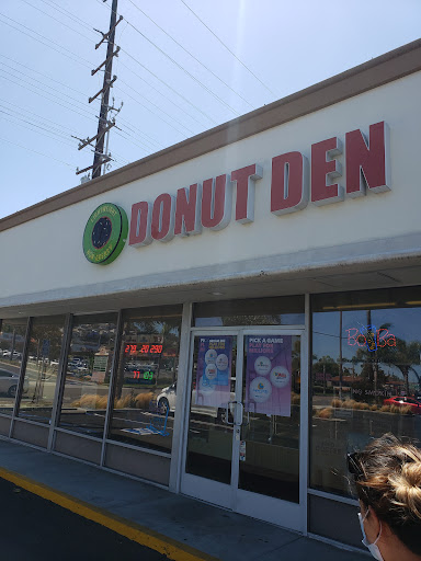 Donut Shop «DONUT DEN», reviews and photos, 4257 Pacific Coast Hwy, Torrance, CA 90505, USA