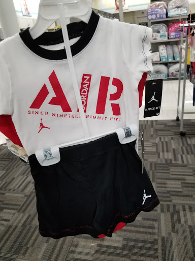 Clothing Store «Burlington Coat Factory», reviews and photos, 480 Boston Rd, Billerica, MA 01821, USA