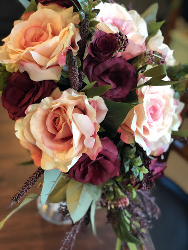 Coffee Shop «The Floral Grind Florist & Coffeehouse», reviews and photos, 10700 W Manslick Rd, Fairdale, KY 40118, USA