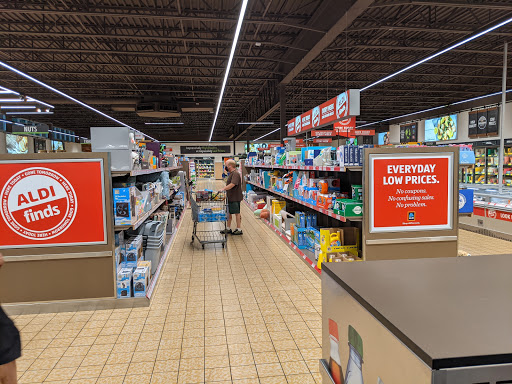 Supermarket «ALDI», reviews and photos, 6700 66th St N, Pinellas Park, FL 33781, USA