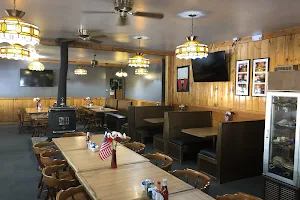 The Oaks Restaurant image