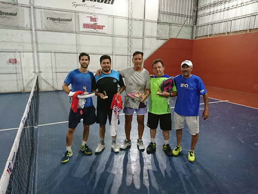 EL PASILLO PADEL Y FUTBOL