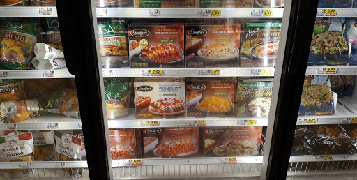 Grocery Store «Schnucks», reviews and photos, 4500 W Lloyd Expy, Evansville, IN 47712, USA