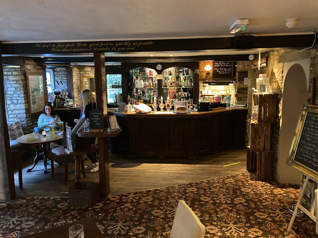 Upton Inn - Pub
