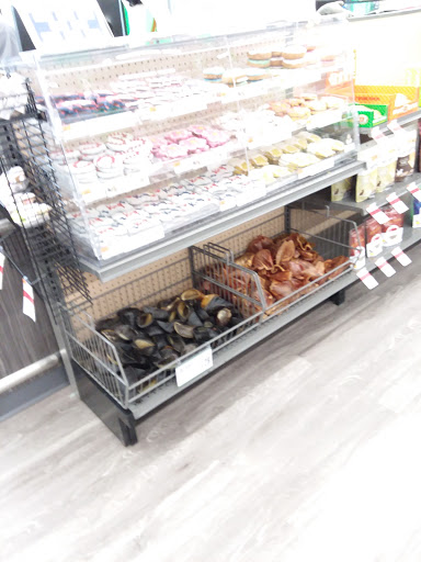 Pet Supply Store «Pet Supplies Plus», reviews and photos, 13360 W 87th St Pkwy, Lenexa, KS 66215, USA