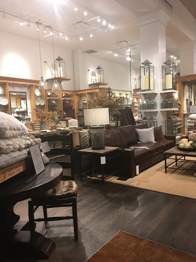 Furniture Store «Pottery Barn», reviews and photos, 1415 4th St, Santa Monica, CA 90401, USA