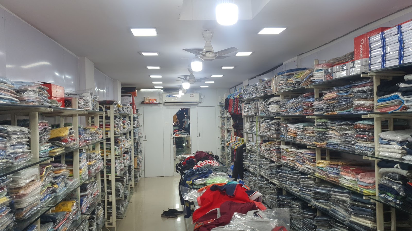 supermarket image