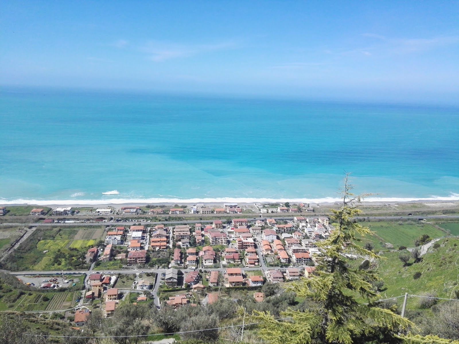 Fotografija Scaro-Reggio-Scornavacca-Vardano beach z dolga ravna obala