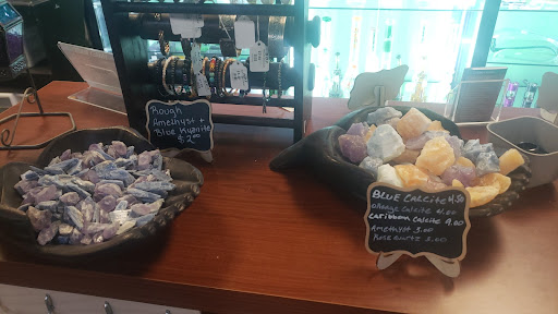 Tobacco Shop «BDT Smoke Shops», reviews and photos, 21640 John R Rd, Hazel Park, MI 48030, USA