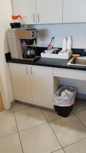 Toyota Dealer «Rockingham Toyota», reviews and photos, 412 S Broadway, Salem, NH 03079, USA