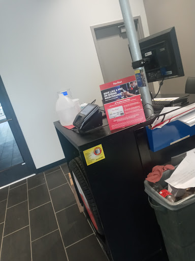 Auto Parts Store «Pep Boys Auto Parts & Service», reviews and photos, 3120 Fort Worth Ave, Dallas, TX 75211, USA