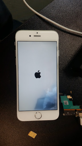 Mobile Phone Repair Shop «iTeK Reps Cell Phone & PC Repair», reviews and photos, 1212 US-377 #117, Roanoke, TX 76262, USA