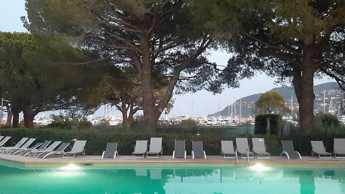 Restaurant privé de la piscine Port Mandelieu à Mandelieu-la-Napoule