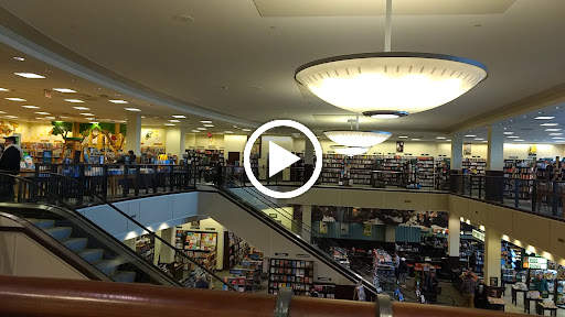 Book Store «Barnes & Noble», reviews and photos, 91 Old Country Rd, Carle Place, NY 11514, USA