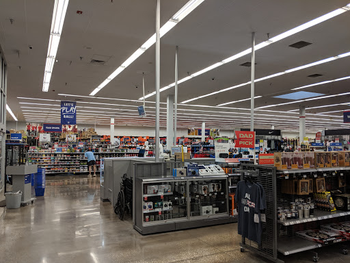 Sporting Goods Store «Academy Sports + Outdoors», reviews and photos, 1351 S Interstate Hwy 35, Round Rock, TX 78664, USA