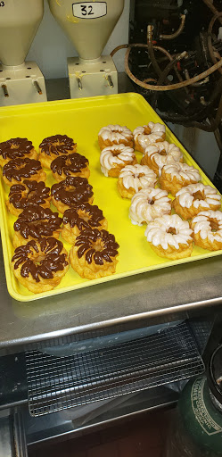 Donut Shop «Donut Factory», reviews and photos, 28805 Mound Rd, Warren, MI 48092, USA