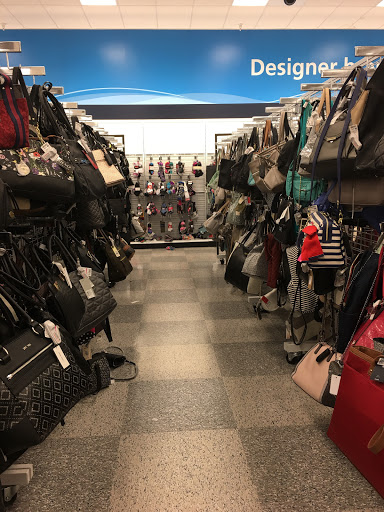 Clothing Store «Ross Dress for Less», reviews and photos, 1930 SW Wanamaker Rd, Topeka, KS 66604, USA