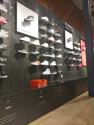 Nike Pasadena