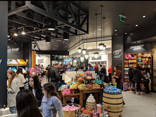 Cosmetics Store «Lush Cosmetics», reviews and photos, 2800 W Big Beaver Rd # 232, Troy, MI 48084, USA