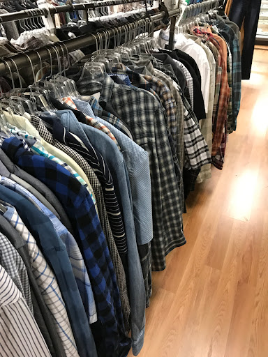 Used Clothing Store «Crossroads Trading Co.», reviews and photos, 128 NW 23rd Ave, Portland, OR 97210, USA