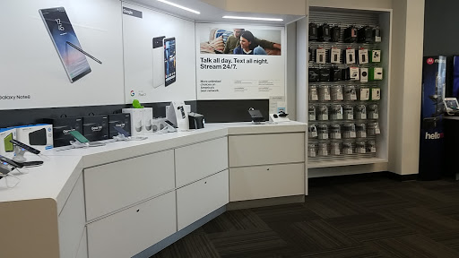 Cell Phone Store «Verizon Authorized Retailer, TCC», reviews and photos, 2960 Center Valley Pkwy #744, Center Valley, PA 18034, USA