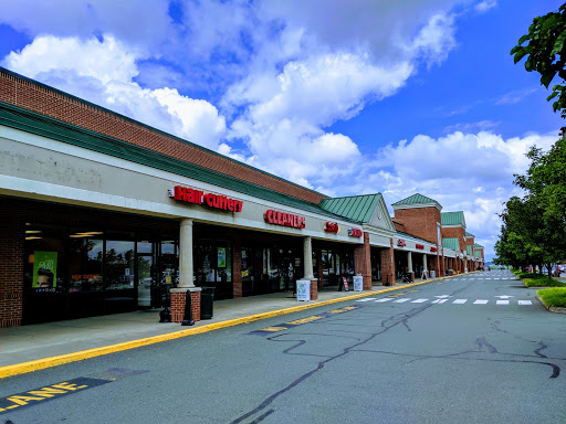 Shopping Mall «Pantops Shopping Center», reviews and photos, 250 Free Bridge Ln, Charlottesville, VA 22911, USA