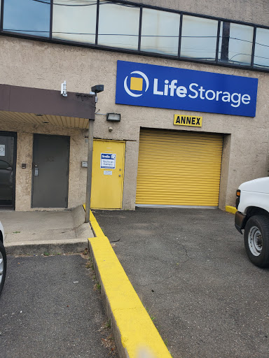 Self-Storage Facility «Life Storage», reviews and photos, 480 Allen St, Elizabeth, NJ 07202, USA