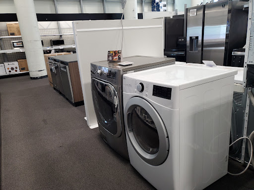 Electronics Store «Best Buy», reviews and photos, 1131 5th St, Miami Beach, FL 33139, USA