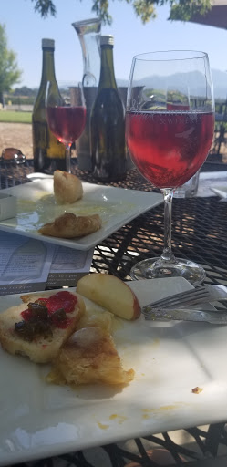 Winery «2 Hawk Vineyard & Winery», reviews and photos, 2335 N Phoenix Rd, Medford, OR 97504, USA