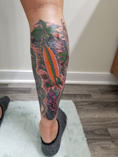 Tattoo Shop «Heroes & Ghosts Tattoo», reviews and photos, 3035 W Cary St, Richmond, VA 23221, USA