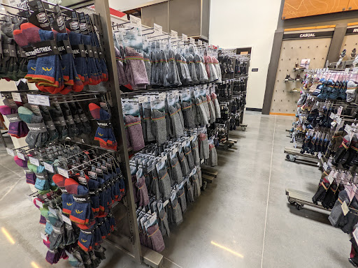 Camping Store «REI», reviews and photos, 6281 W 135th St, Overland Park, KS 66223, USA