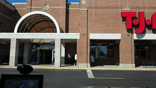 Department Store «T.J. Maxx & HomeGoods», reviews and photos, 2692 Madison Rd F, Cincinnati, OH 45208, USA