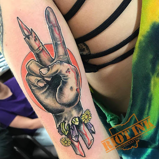 Tattoo Shop «Riot Ink Custom Tattoos», reviews and photos, 8761 Smoky Row Rd, Powell, OH 43065, USA