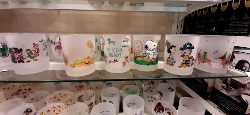 Department Store «HomeGoods», reviews and photos, 5530 Reseda Blvd, Tarzana, CA 91356, USA