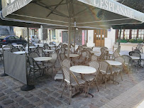 Atmosphère du Restaurant Brasserie L'Esplanade Meaux - n°2