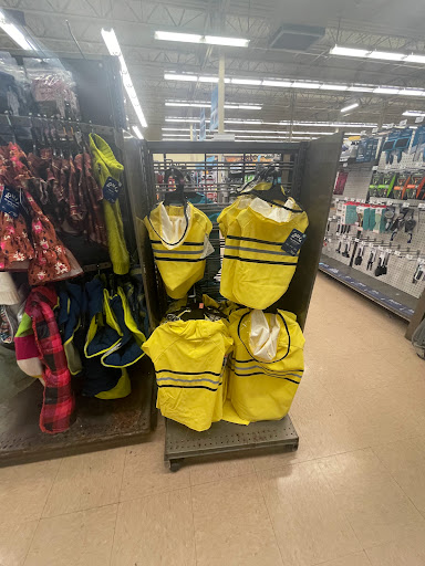 Pet Supply Store «Petco Animal Supplies», reviews and photos, 10511 S 15th St, Bellevue, NE 68123, USA