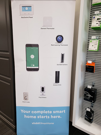 Cell Phone Store «Verizon Authorized Retailer / RW - Guilford CT», reviews and photos, 1919 Boston Post Rd #202, Guilford, CT 06437, USA