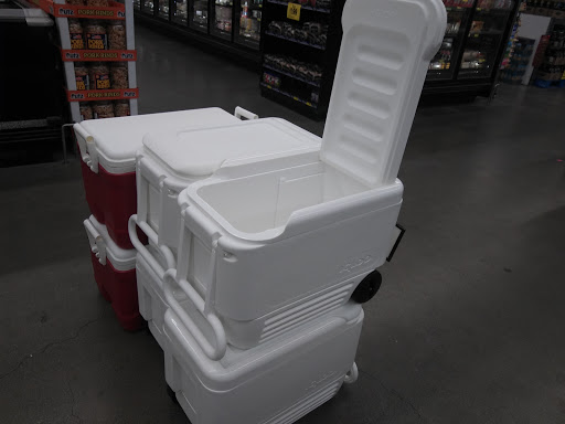 Grocery Store «Grocery Outlet Bargain Market», reviews and photos, 1026 South St, Orland, CA 95963, USA