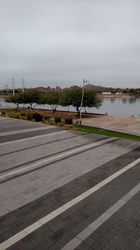 Business Center «State Farm Operations Bldg #2», reviews and photos