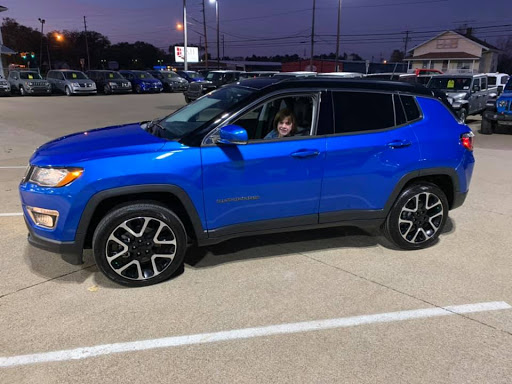 Car Dealer «Kasper Chrysler Dodge Jeep», reviews and photos, 2206 Cleveland Rd W, Sandusky, OH 44870, USA