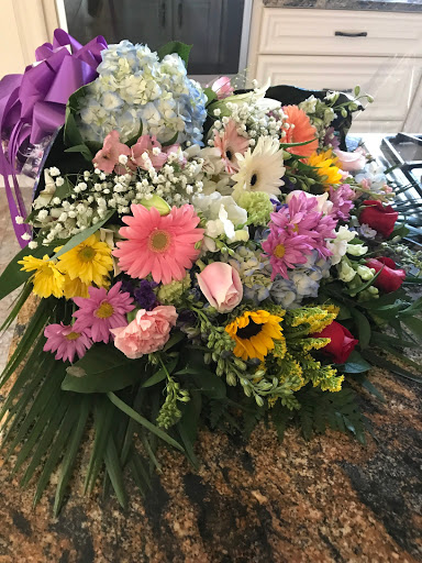 The Garden Path Florist, 1239 Shuttlemeadow Rd, Southington, CT 06489, USA, 