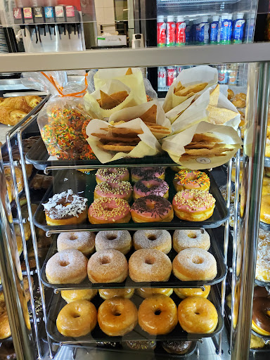 Donut Shop «Yum Yum Donuts», reviews and photos, 9 Fremont Ave, Alhambra, CA 91801, USA