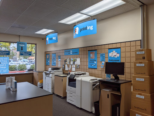 Shipping and Mailing Service «The UPS Store», reviews and photos, 5627 Kanan Rd, Agoura Hills, CA 91301, USA