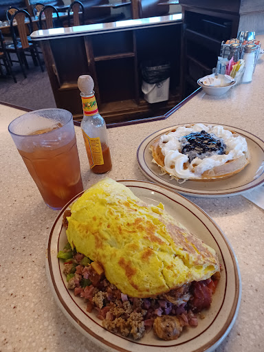 Truck Stop «Pioneer Villa Truck Plaza Inc», reviews and photos, 33180 OR-228, Halsey, OR 97348, USA